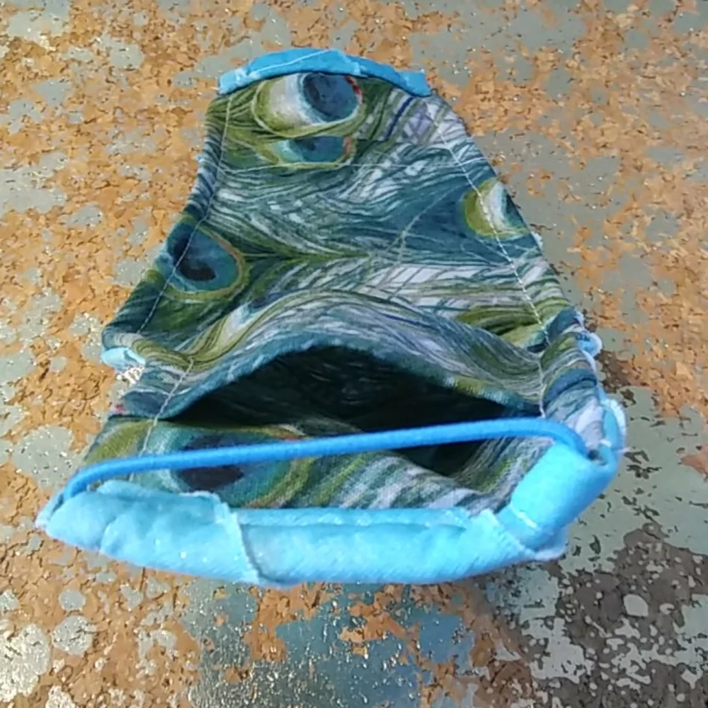 GIRL’S “OCEAN WAVE” BLUE BEDAZZLED COTTON MASK